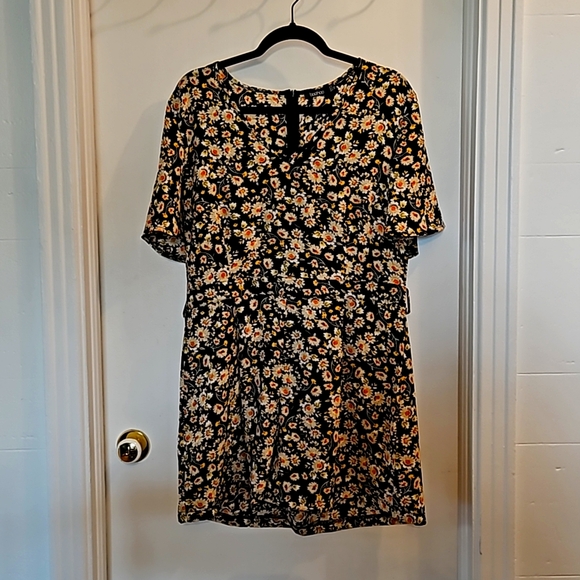 Flower Boohoo Romper - Picture 1 of 7